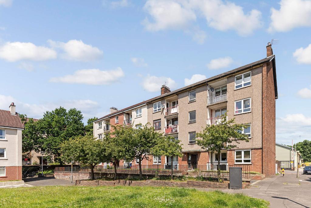 2 Bedroom Ground Floor Flat For Sale in Armadale Court, Dennistoun