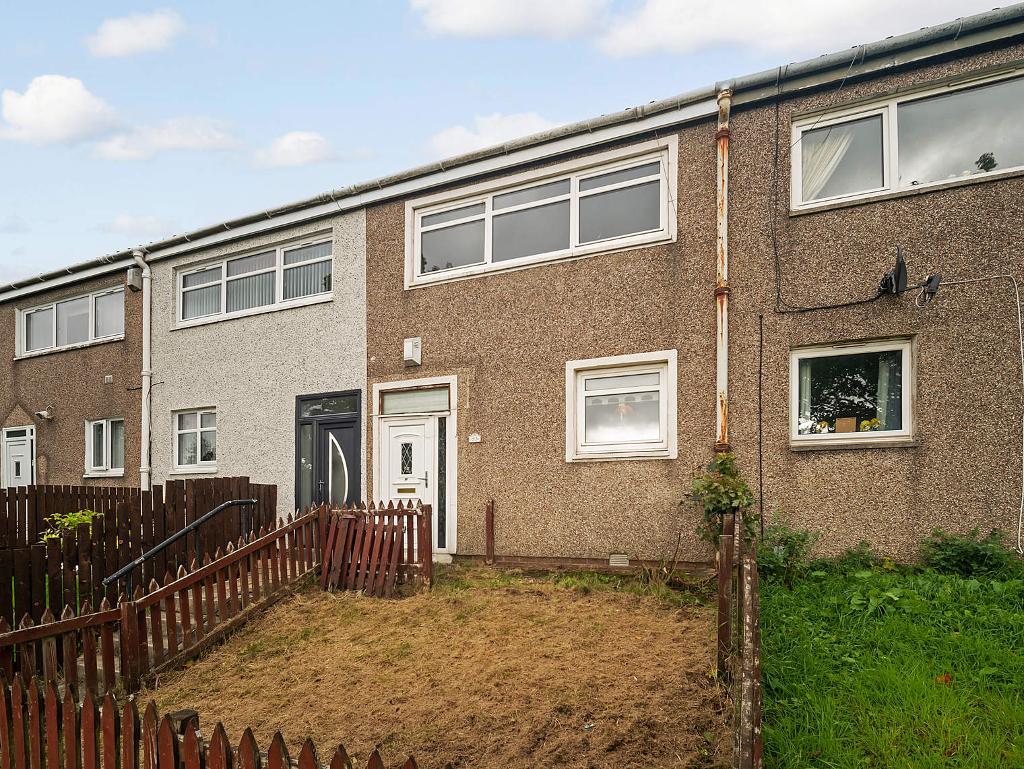 3 Bedroom Mid Terraced For Sale in Kilchoan Road, Glasgow, G33 5QN