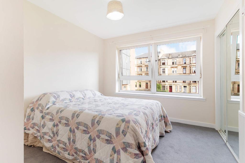 3 Bedroom Flat For Sale in Finlay Drive, Dennistoun, G31 2BD