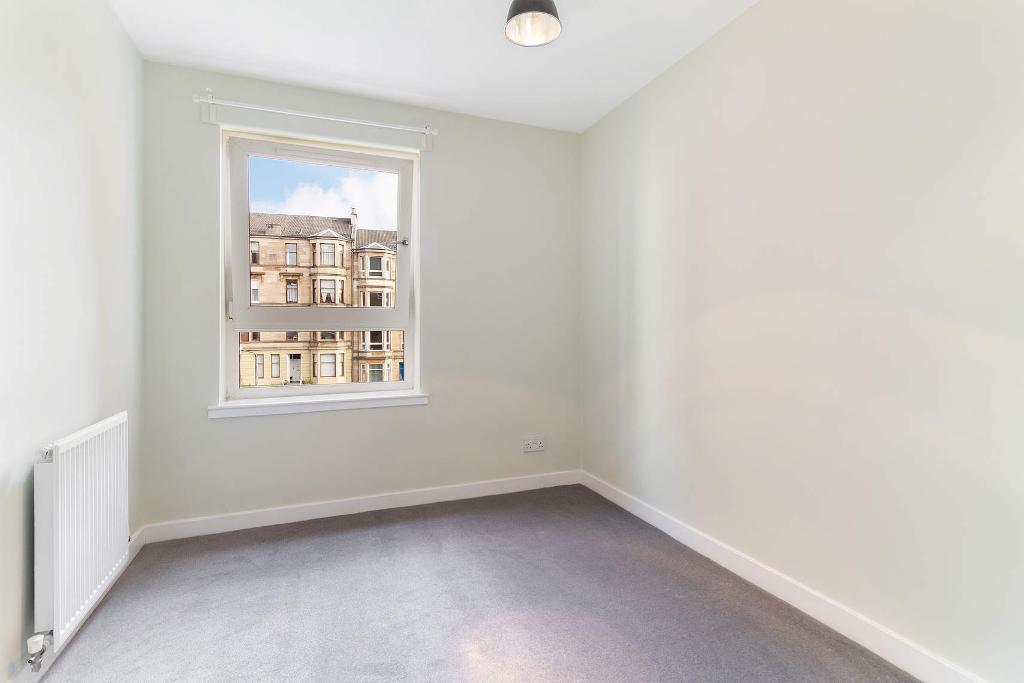 3 Bedroom Flat For Sale in Finlay Drive, Dennistoun, G31 2BD