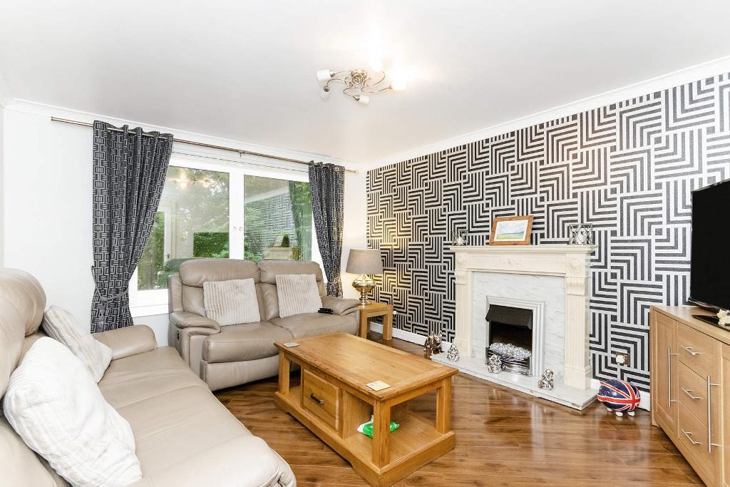 1 Bedroom Flat For Sale in Broomfield Road, Springburn, G21 3UB