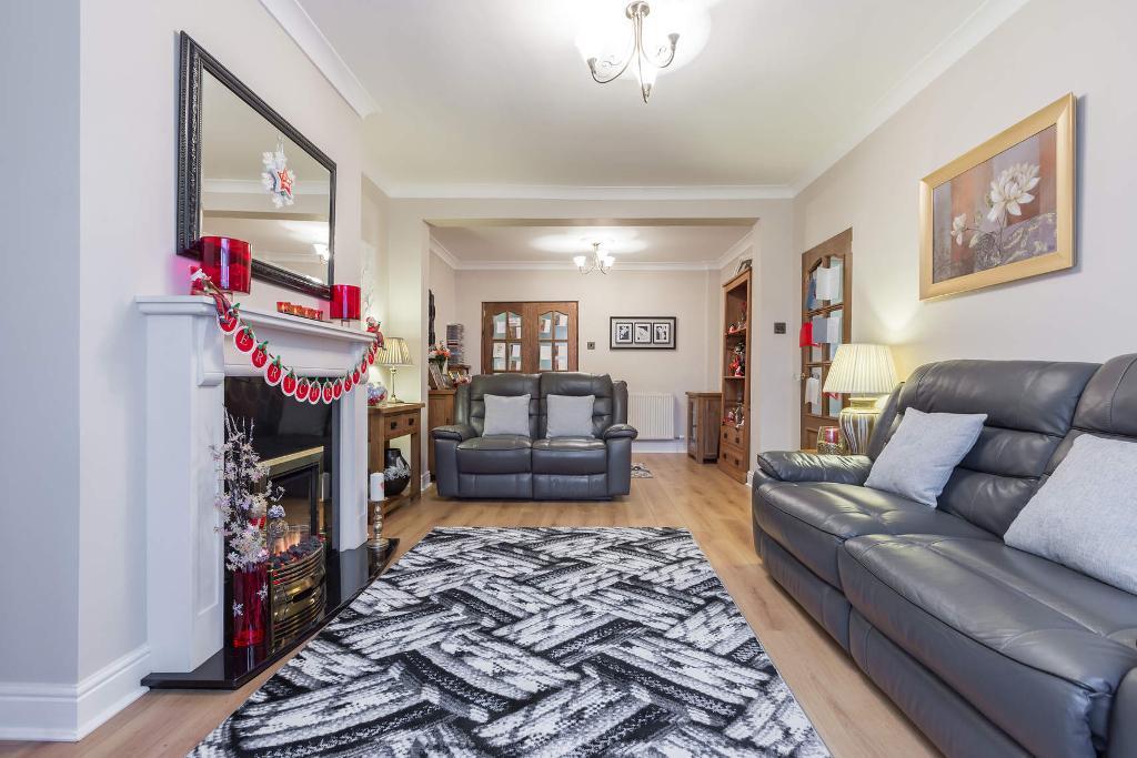 3 Bedroom SemiDetached For Sale in Willowdale Crescent, Baillieston