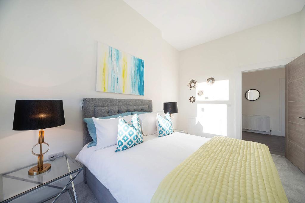 3 Bedroom Flat For Sale in Roslea Drive, Dennistoun, G31 2QS