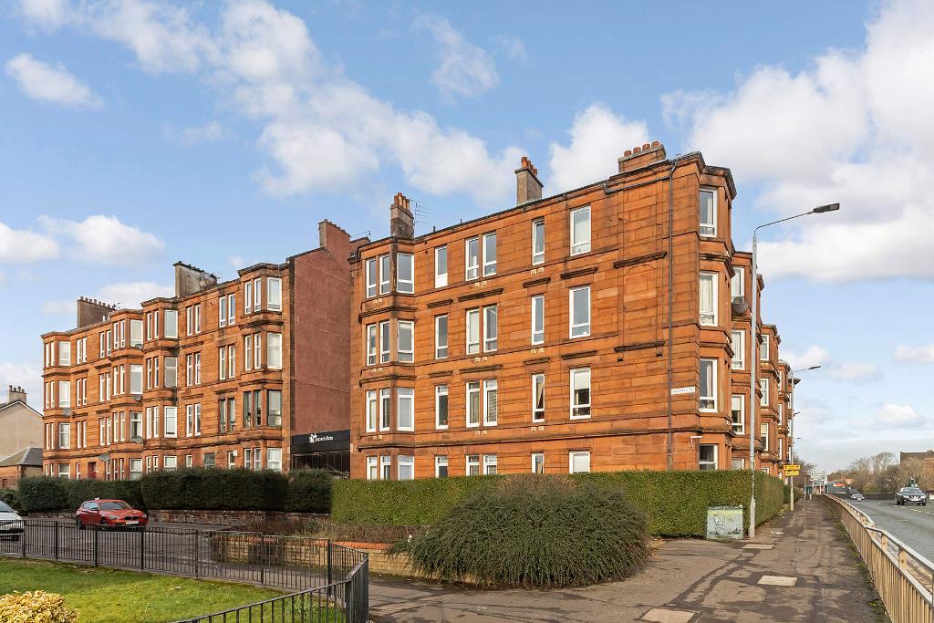 2 Bedroom Flat For Sale in Craigpark Drive, Dennistoun, G31 2TB