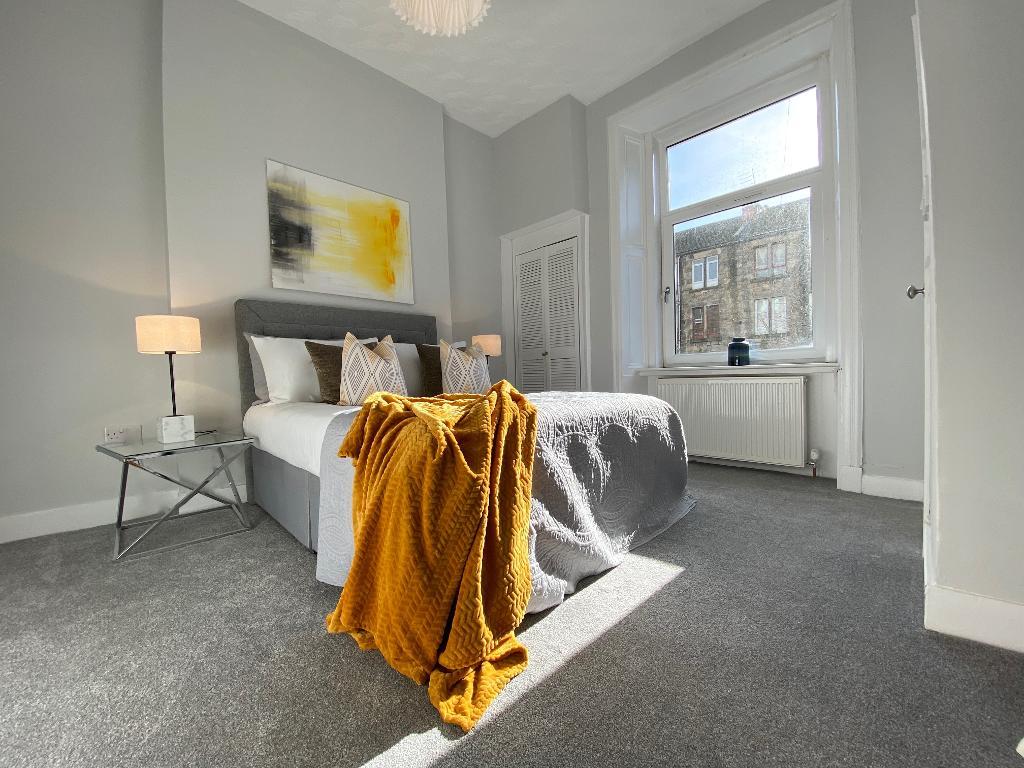 2 Bedroom Flat For Sale in Golfhill Drive, Dennistoun, G31 2NY