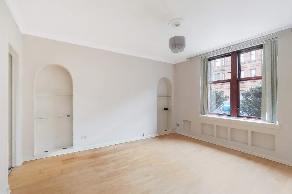 1 Bedroom Ground Floor Flat For Sale in Dumbarton Road, Yoker, G14 0HX
