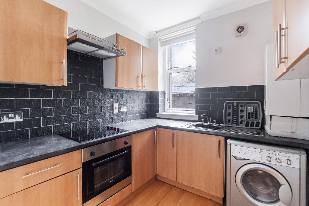 1 Bedroom Ground Floor Flat For Sale in Dumbarton Road, Yoker, G14 0HX