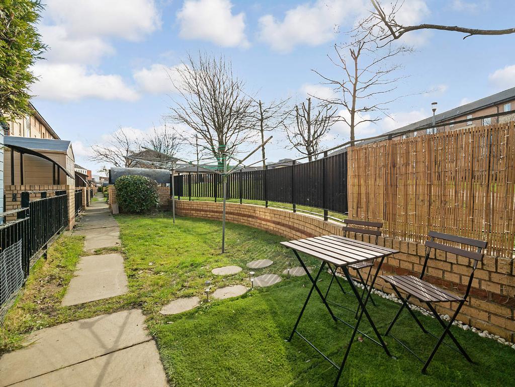 3 Bedroom Flat For Sale in Old Rutherglen Road, New Gorbals, G5 0RH