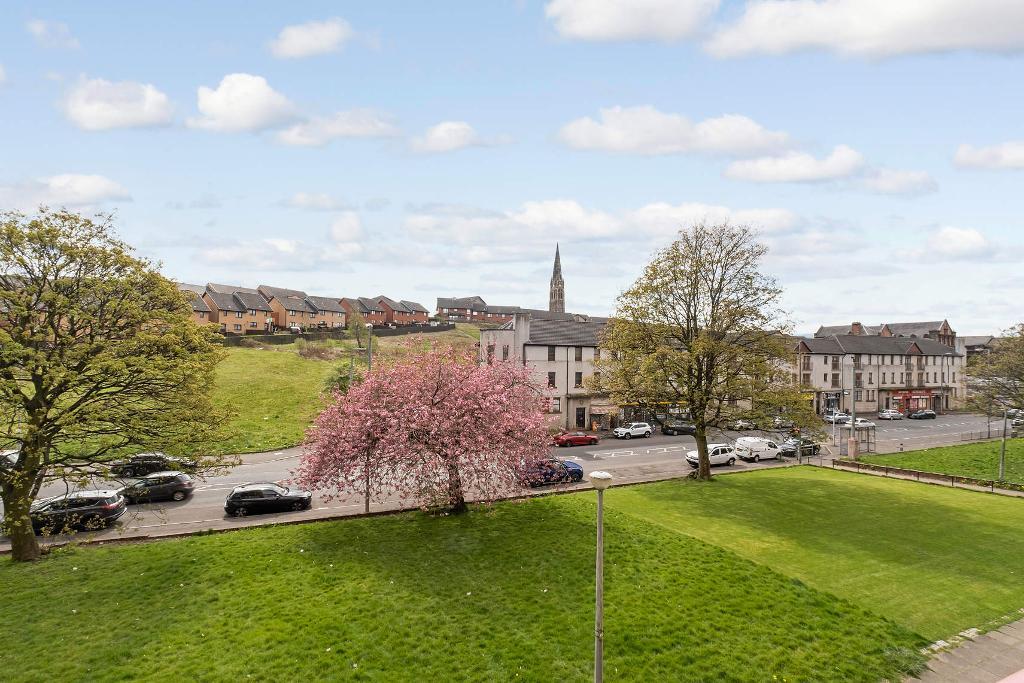 2 Bedroom Flat For Sale in Royston Road, Royston, G21 2QL