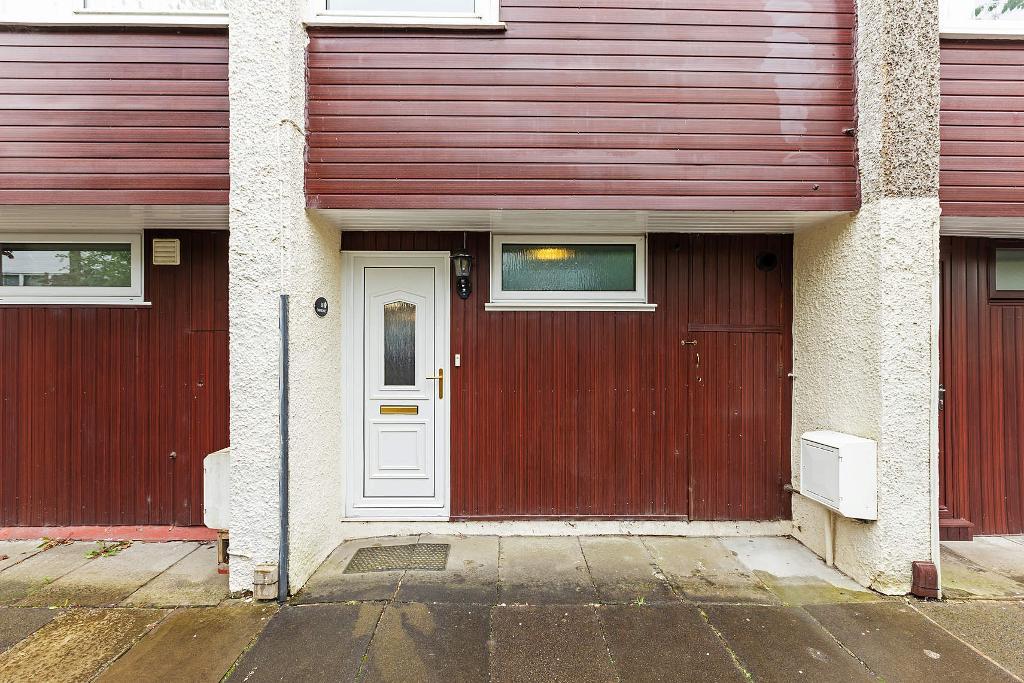 3 Bedroom Town House For Sale in MacTaggart Road, Cumbernauld, G67 1JL