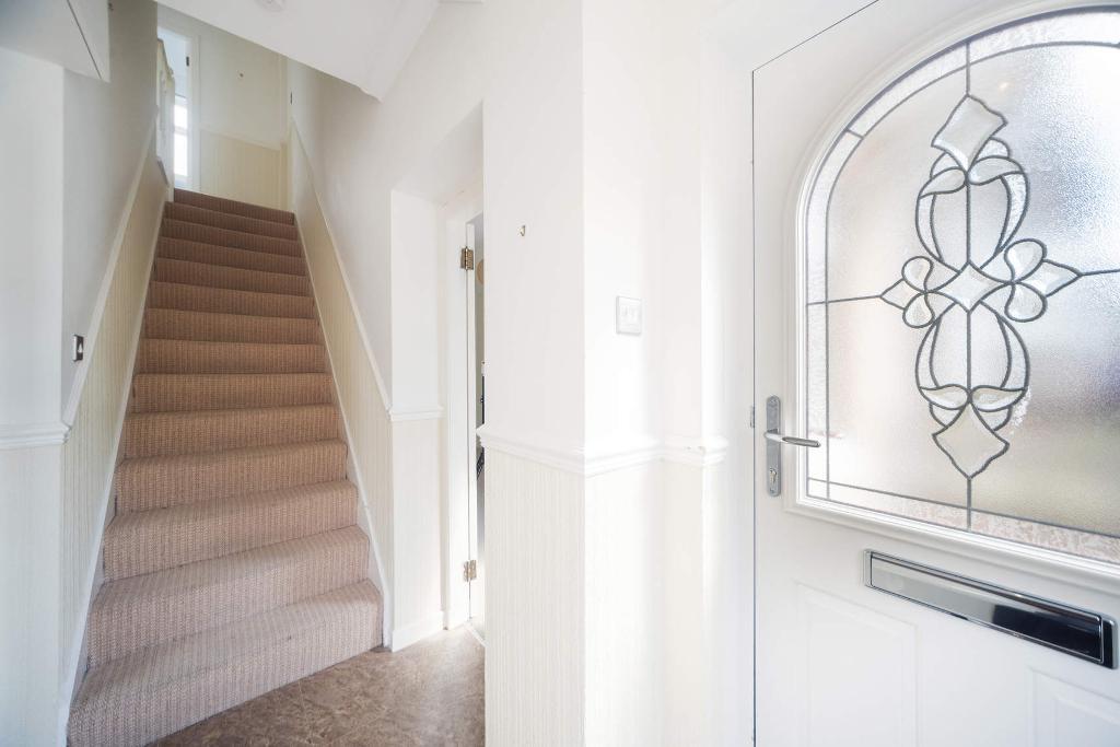 3 Bedroom SemiDetached For Sale in Springhill Road, Garrowhill, G69 6NS