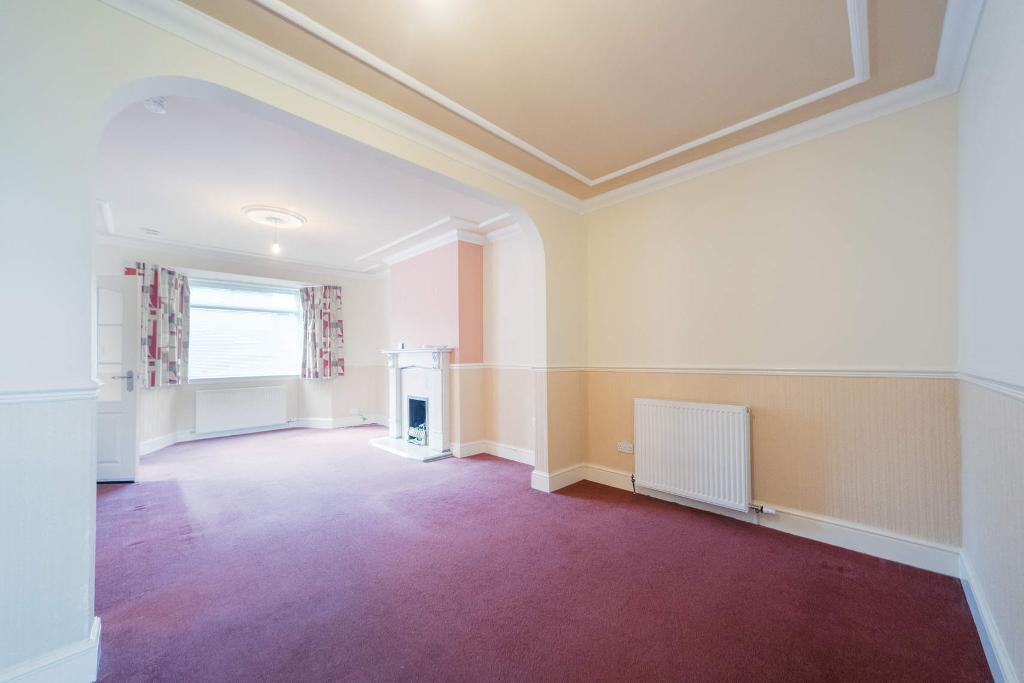 3 Bedroom SemiDetached For Sale in Springhill Road, Garrowhill, G69 6NS