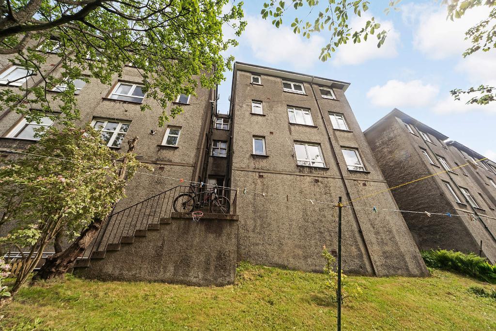 3 Bedroom Ground Floor Flat For Sale in Dorchester Avenue, Anniesland