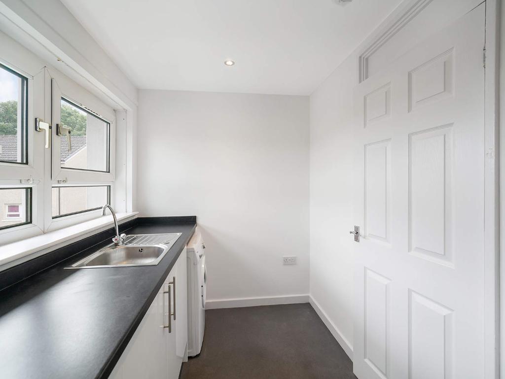 1 Bedroom Flat For Sale in Inveresk Street, Greenfield, G32 6TA