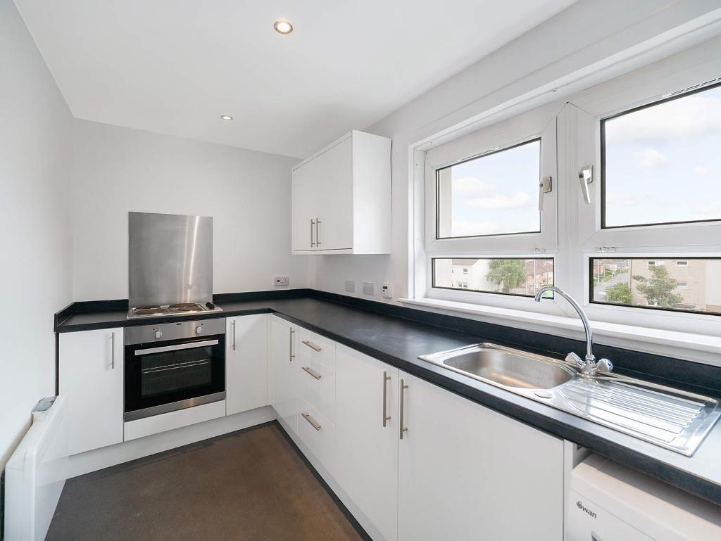 1 Bedroom Flat For Sale in Inveresk Street, Greenfield, G32 6TA