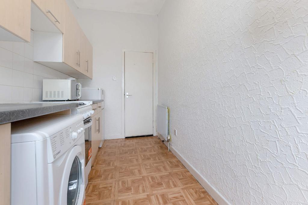 1 Bedroom Flat For Sale in Cardross Street, Dennistoun, G31 2DG