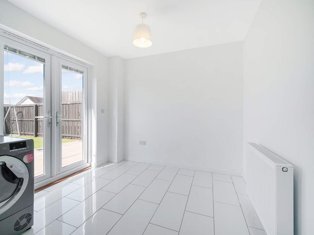 3 Bedroom End Terraced For Sale in Penicuik Street, Carntyne, G32 6FR