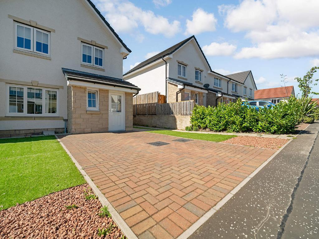 3 Bedroom End Terraced For Sale in Penicuik Street, Carntyne, G32 6FR