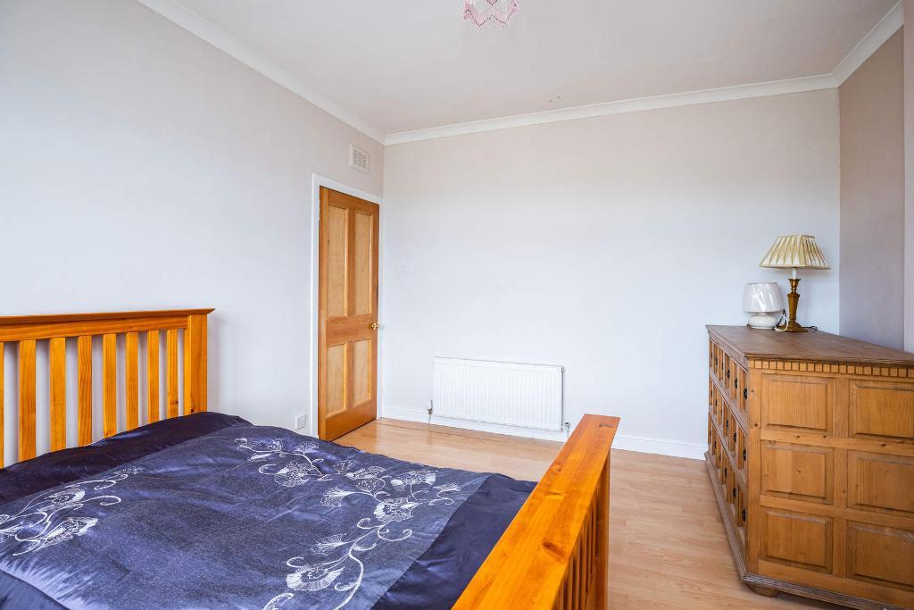 3 Bedroom Semi-Detached For Sale in Hillhouse Street, Springburn, G21 4HP