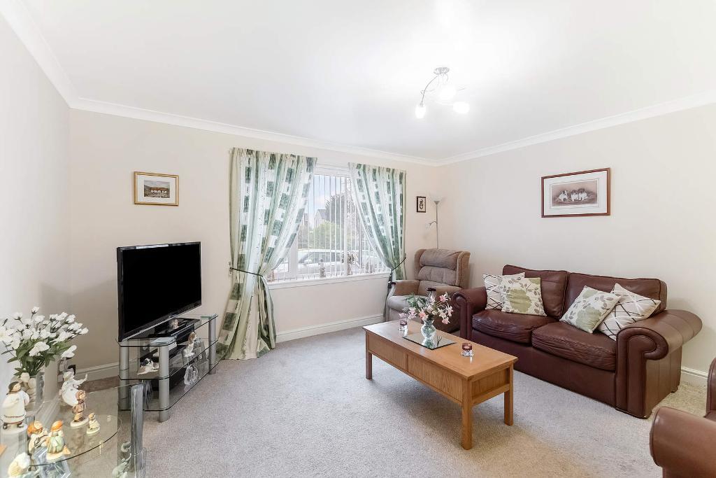 2 Bedroom Flat For Sale in Ashgill Road, G22 7HJ