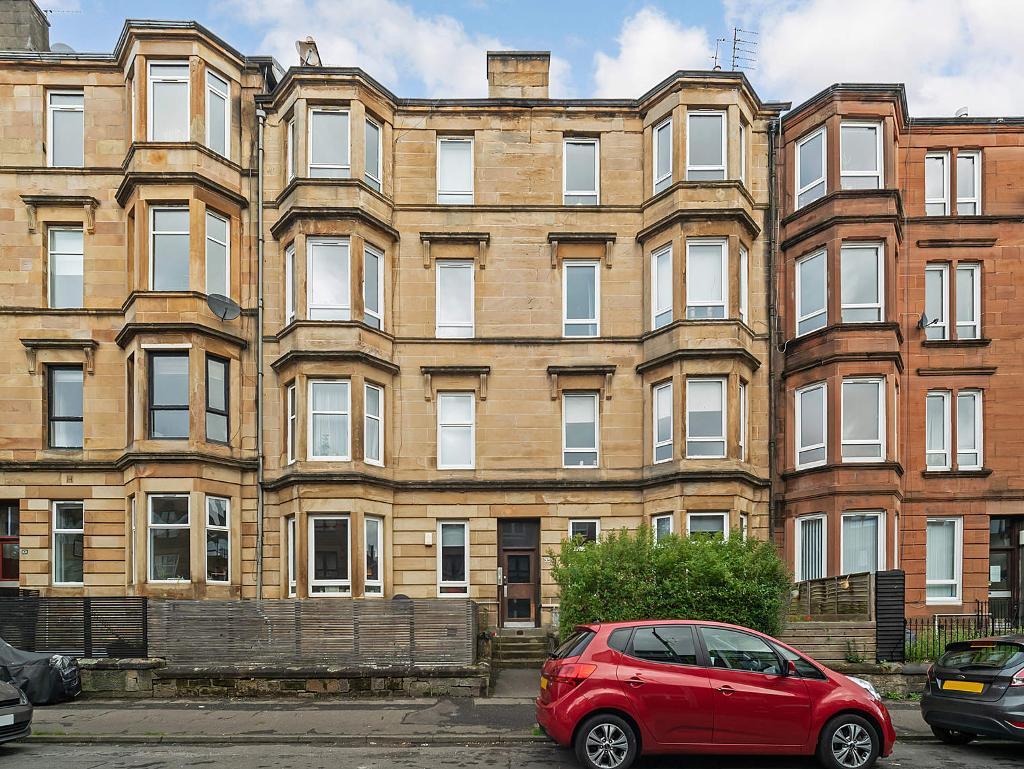 2 Bedroom Flat For Sale in Craigpark Drive, Dennistoun, G31 2NU