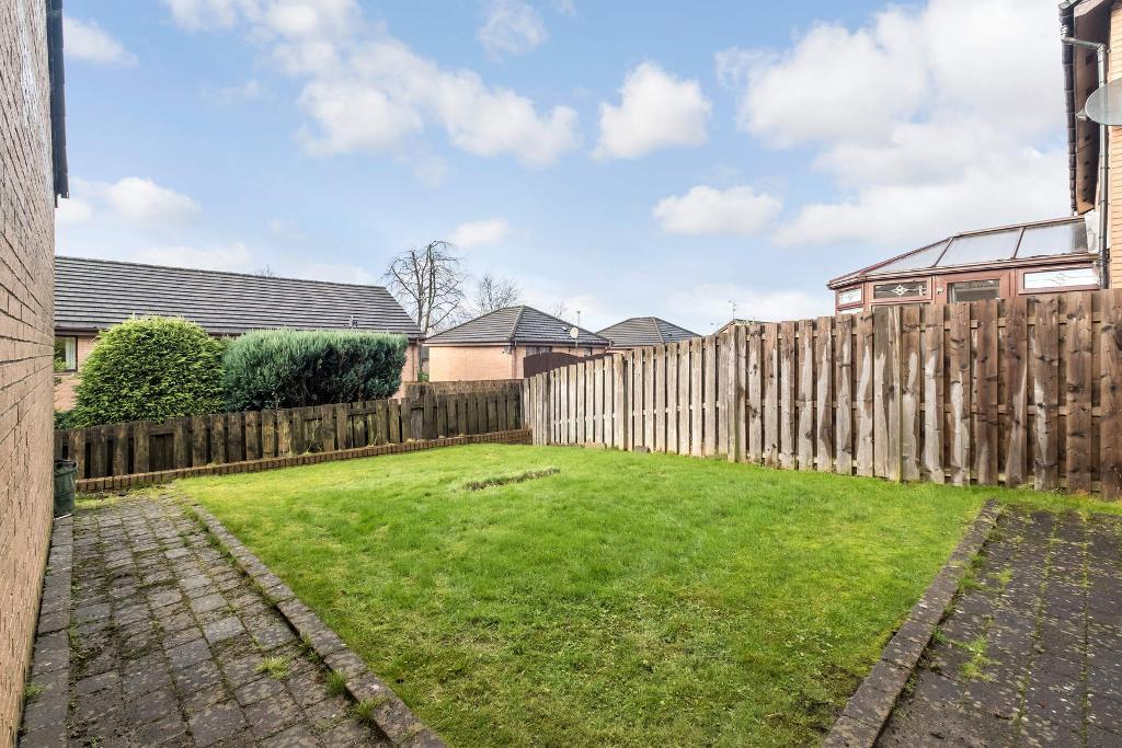 3 Bedroom Detached For Sale in Linacre Drive, Sandyhills, G32 0EH