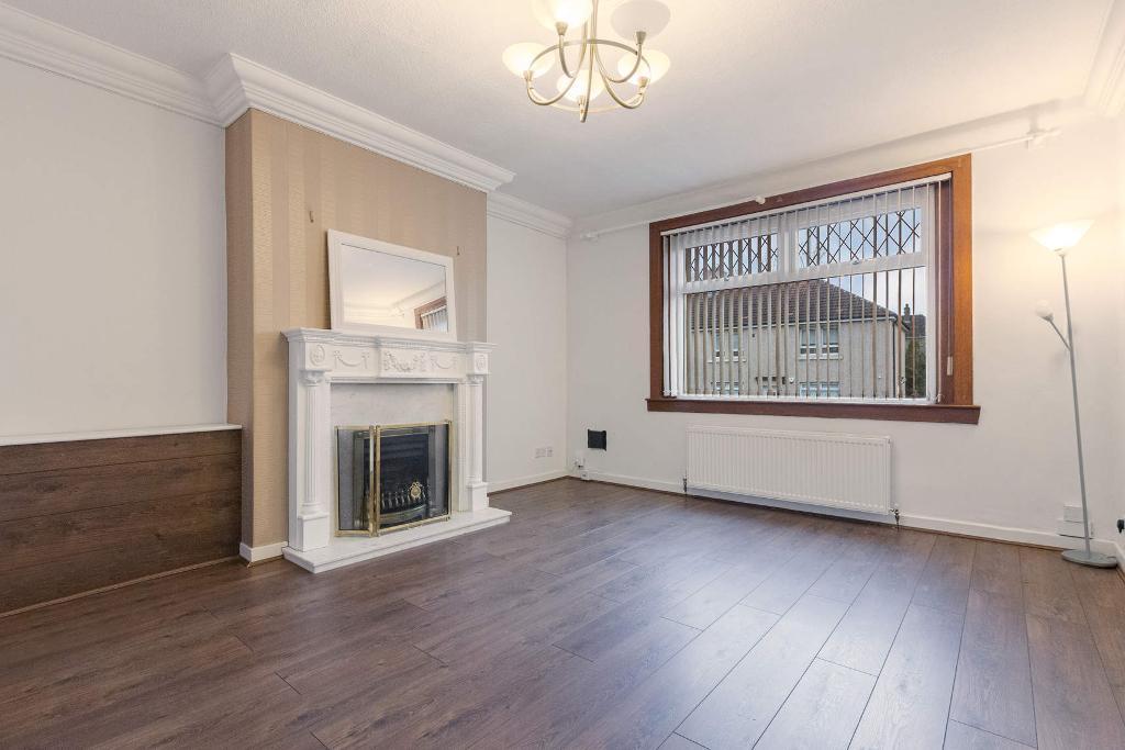 2 Bedroom Lower Cottage Flat For Sale in Ardgay Street, Sandyhills, G32 9BQ