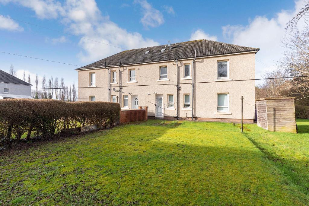 2 Bedroom Flat For Sale in Killin Street, Sandyhills, G32 9AJ