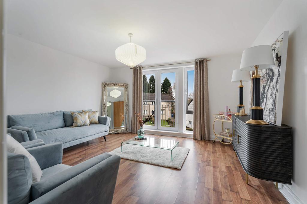 2 Bedroom Flat For Sale in Ashgill Road, Glasgow, G22 7HJ