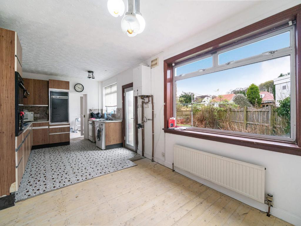 5 Bedroom Bungalow For Sale in Cairnhill Road, Bearsden, G61 1AT