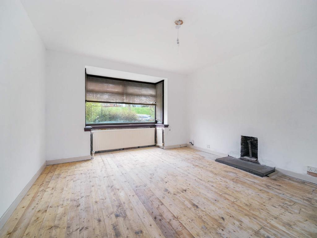 5 Bedroom Bungalow For Sale in Cairnhill Road, Bearsden, G61 1AT