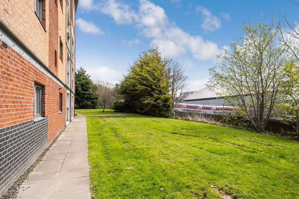 2 Bedroom Flat For Sale in Minerva Way, Finnieston, Glasgow, G3 8GE