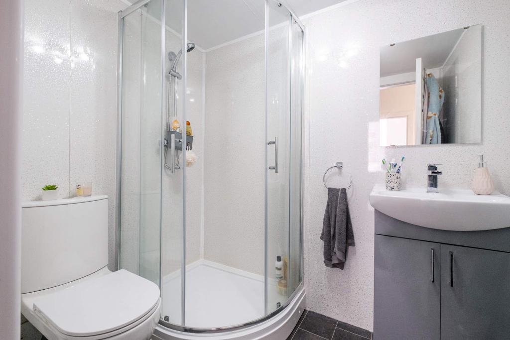 1 Bedroom Flat For Sale in Walter Street, Dennistoun, G31 3PU