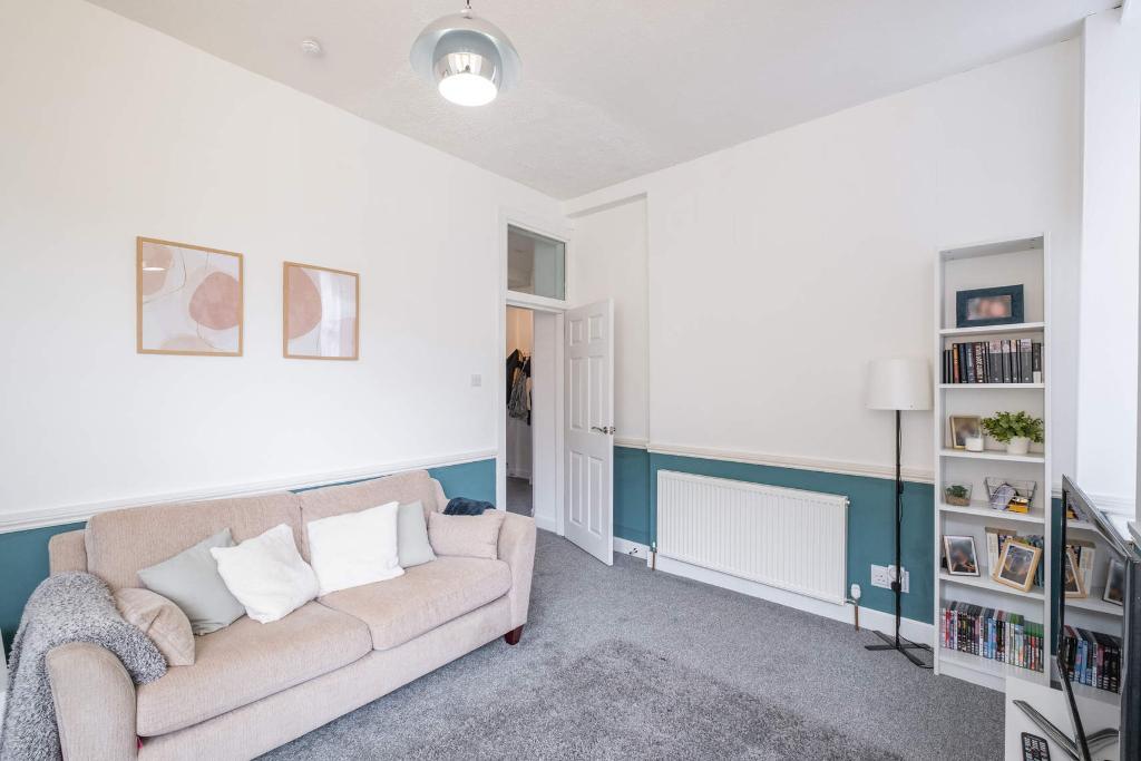 1 Bedroom Flat For Sale in Walter Street, Dennistoun, G31 3PU