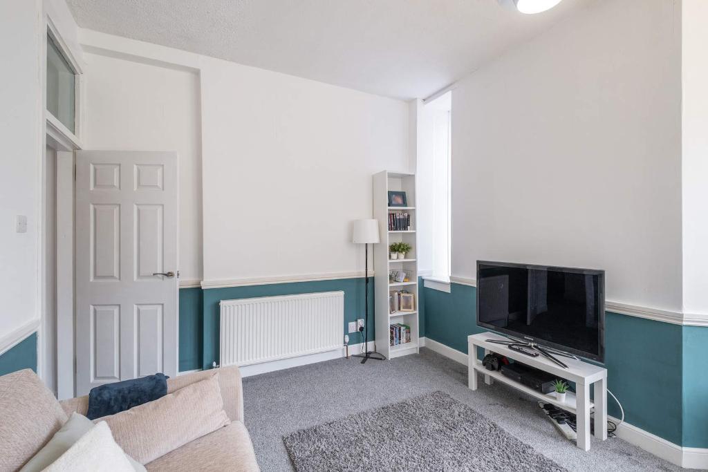 1 Bedroom Flat For Sale in Walter Street, Dennistoun, G31 3PU