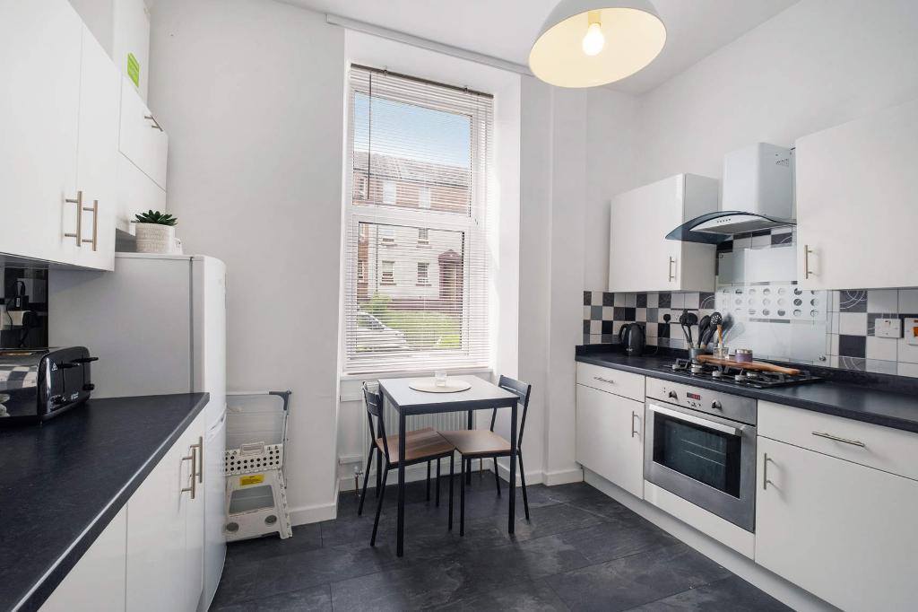 1 Bedroom Flat For Sale in Walter Street, Dennistoun, G31 3PU
