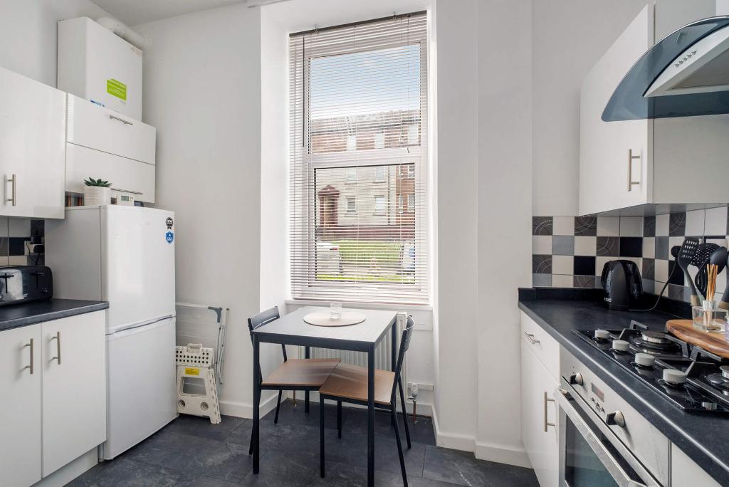 1 Bedroom Flat For Sale in Walter Street, Dennistoun, G31 3PU