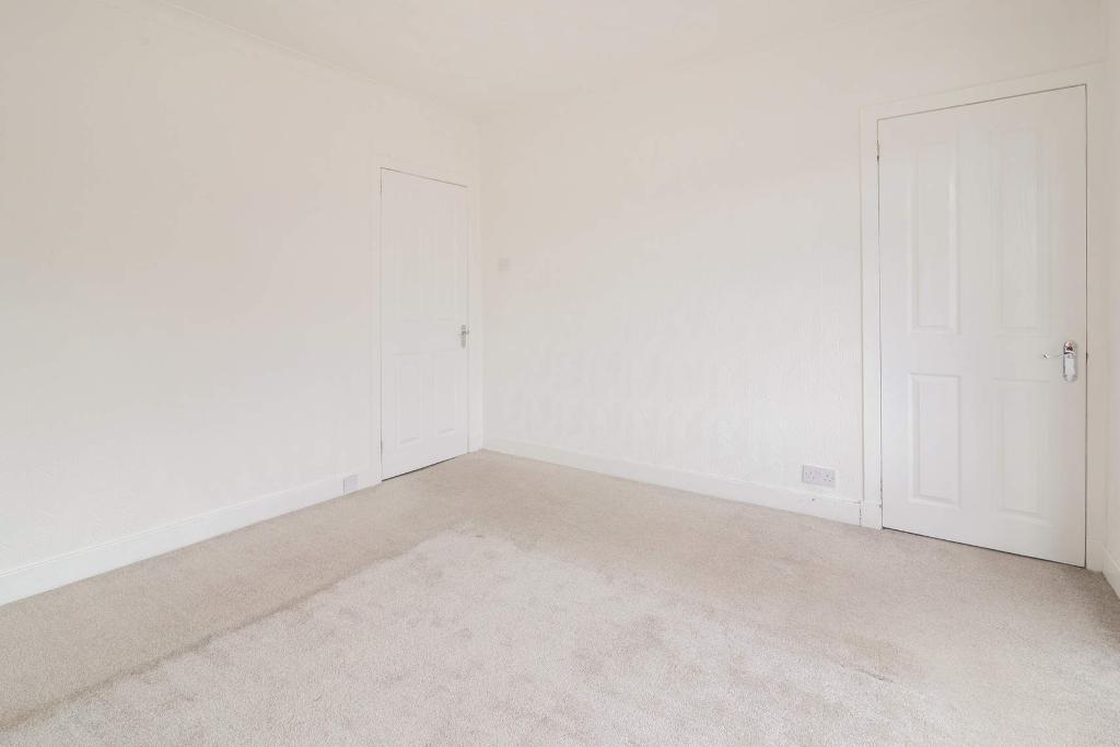 2 Bedroom End Terraced For Sale in Bents Road, Garrowhill, G69 6QX