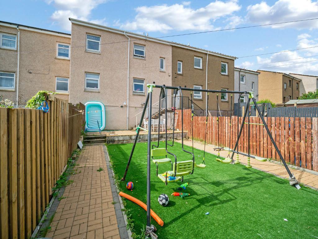 3 Bedroom Mid Terraced For Sale in Deveron Street, Coatbridge, ML5 2JB
