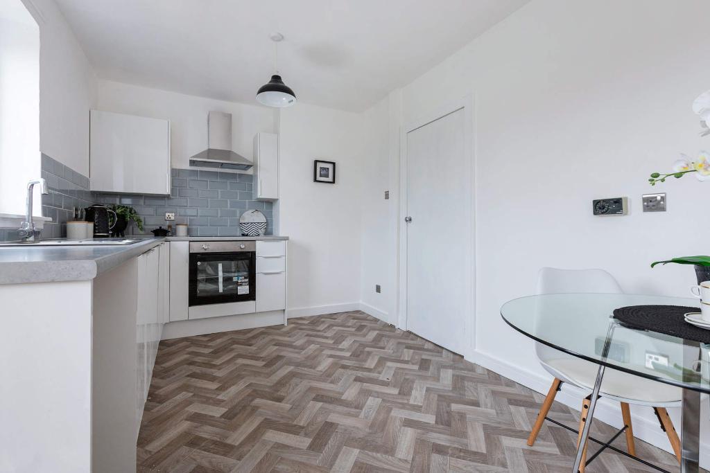 3 Bedroom SemiDetached For Sale in Mingulay Street, Milton, Glasgow