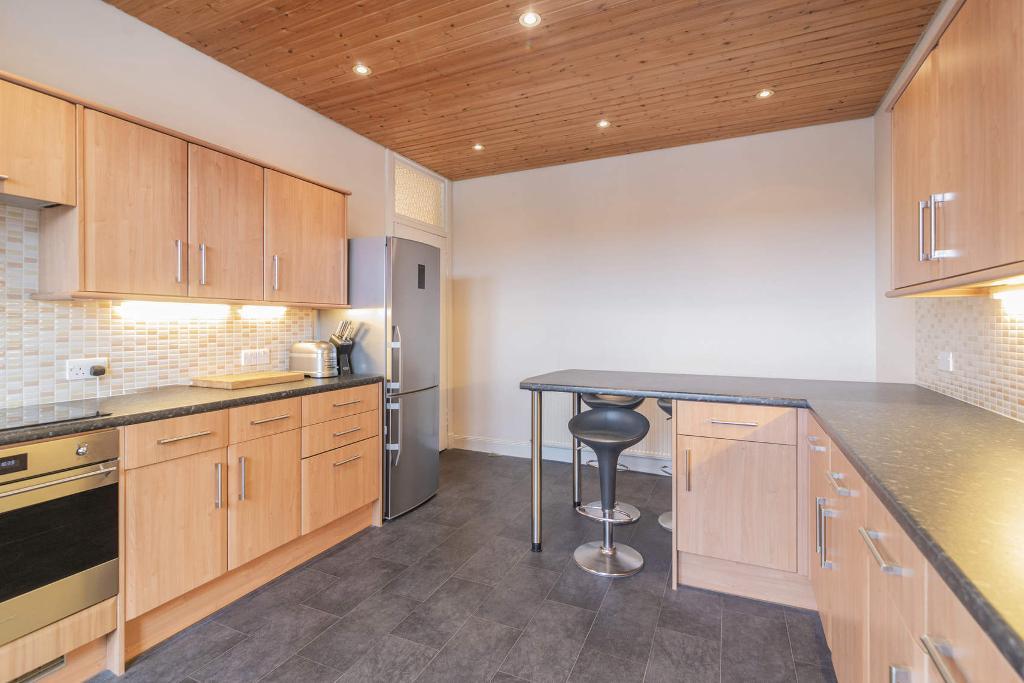 2 Bedroom Flat For Sale in Alexandra Parade, Dennistoun, G31 3EW