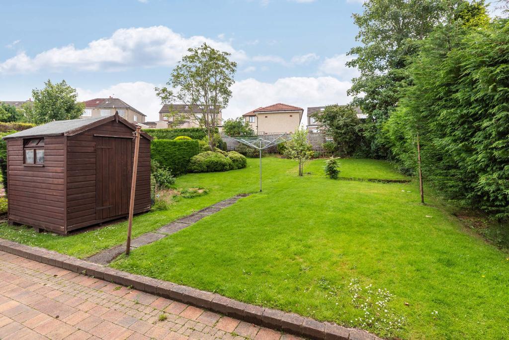 2 Bedroom SemiDetached For Sale in Park Crescent, G64 2NS