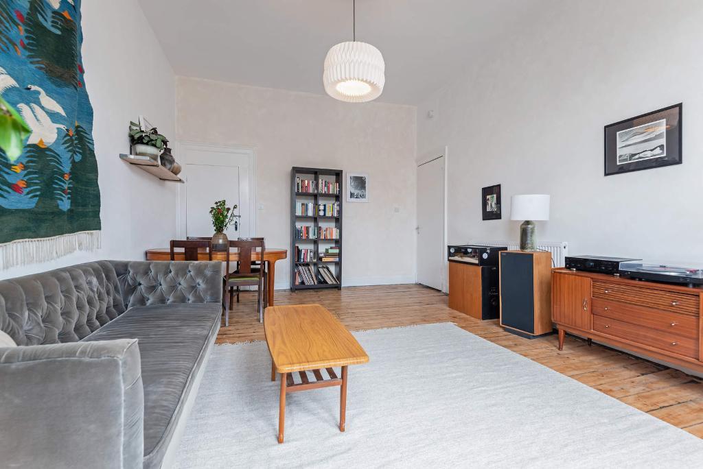 3 Bedroom Flat For Sale in Langside Road, Glasgow, G42 8XY