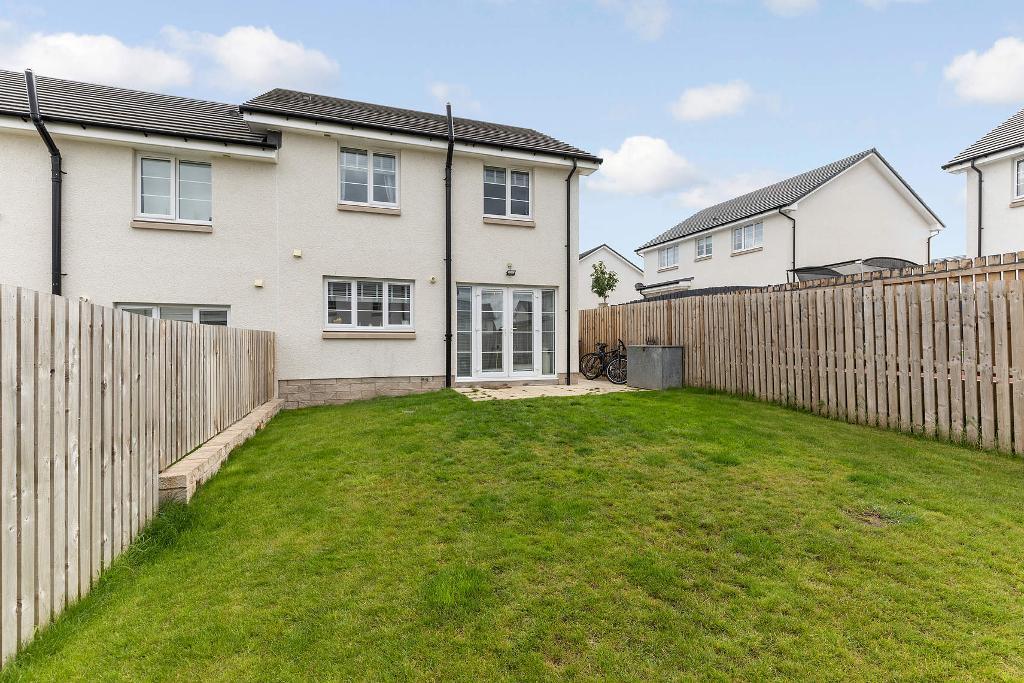 3 Bedroom SemiDetached For Sale in Griffith Lane, Cambuslang, G72 7RR
