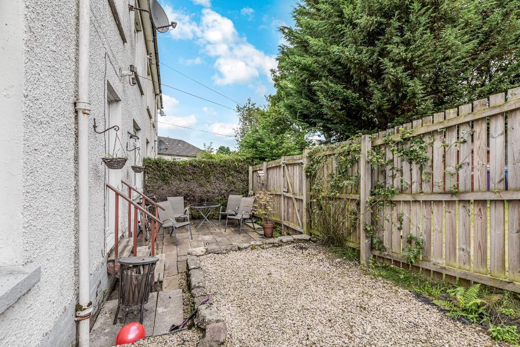 3 Bedroom Lower Cottage Flat For Sale in Harefield Drive, Glasgow, G14 9AJ