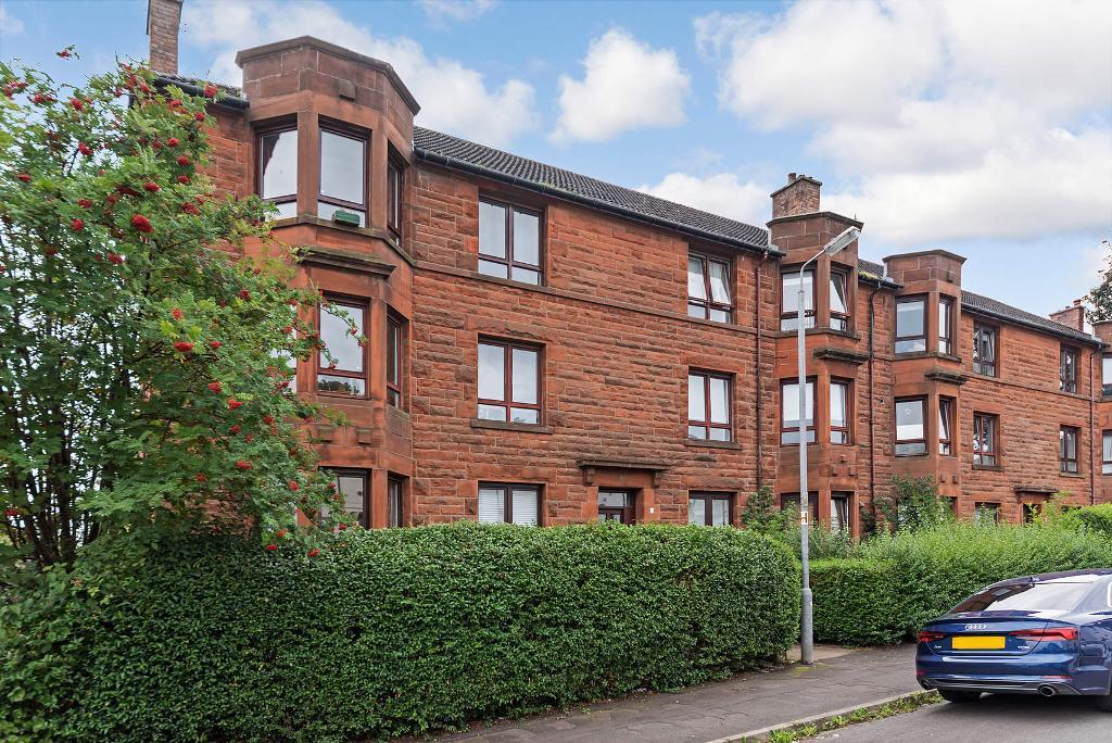 2 Bedroom Flat For Sale in 11 Findhorn Street, Riddrie, G33 2EF
