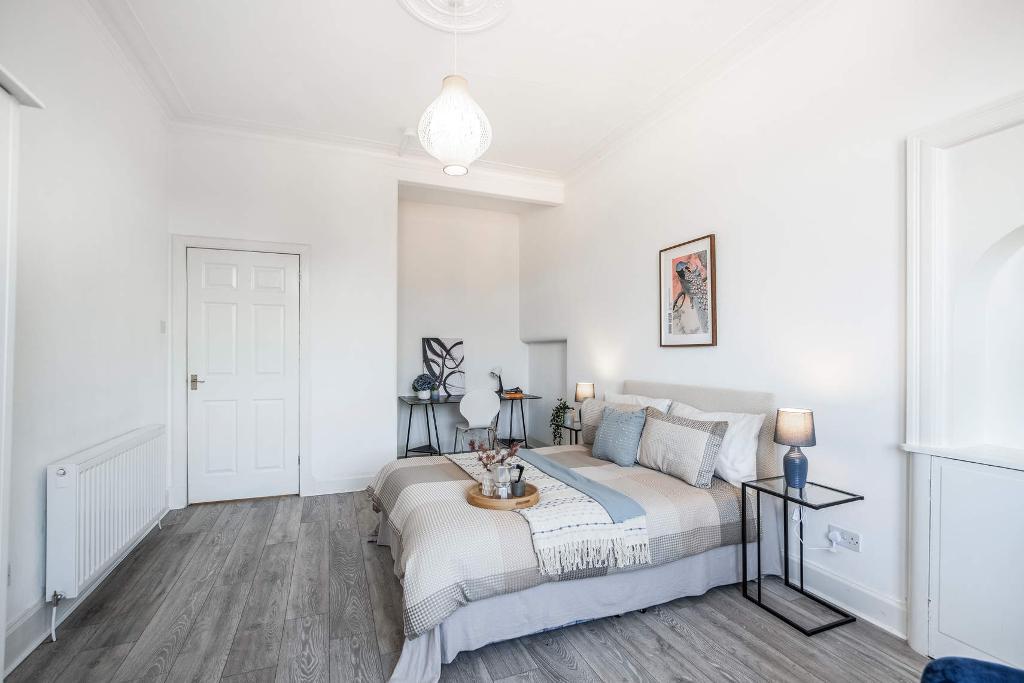 1 Bedroom Flat For Sale in Wellshot Road, Tollcross, G32 7AU