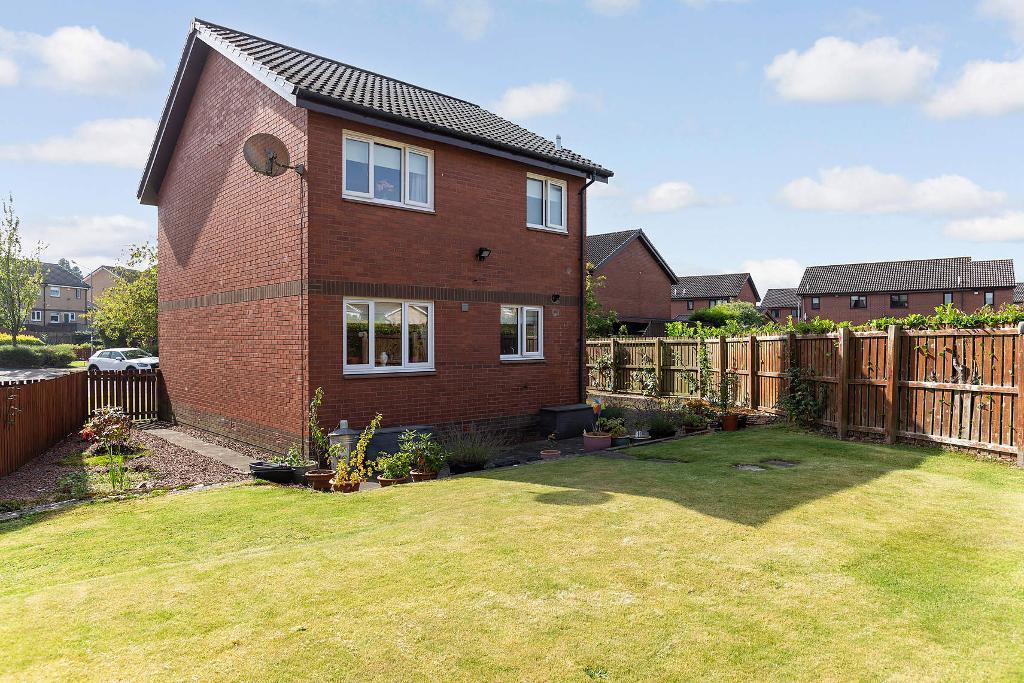 3 Bedroom Detached For Sale in Queensby Place, Baillieston, G69 6PU