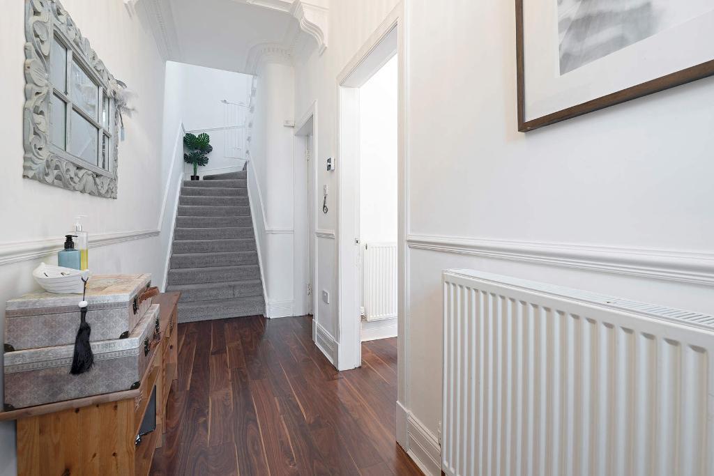 3 Bedroom SemiDetached For Sale in Cumbernauld Road, Chryston, G69 9ND