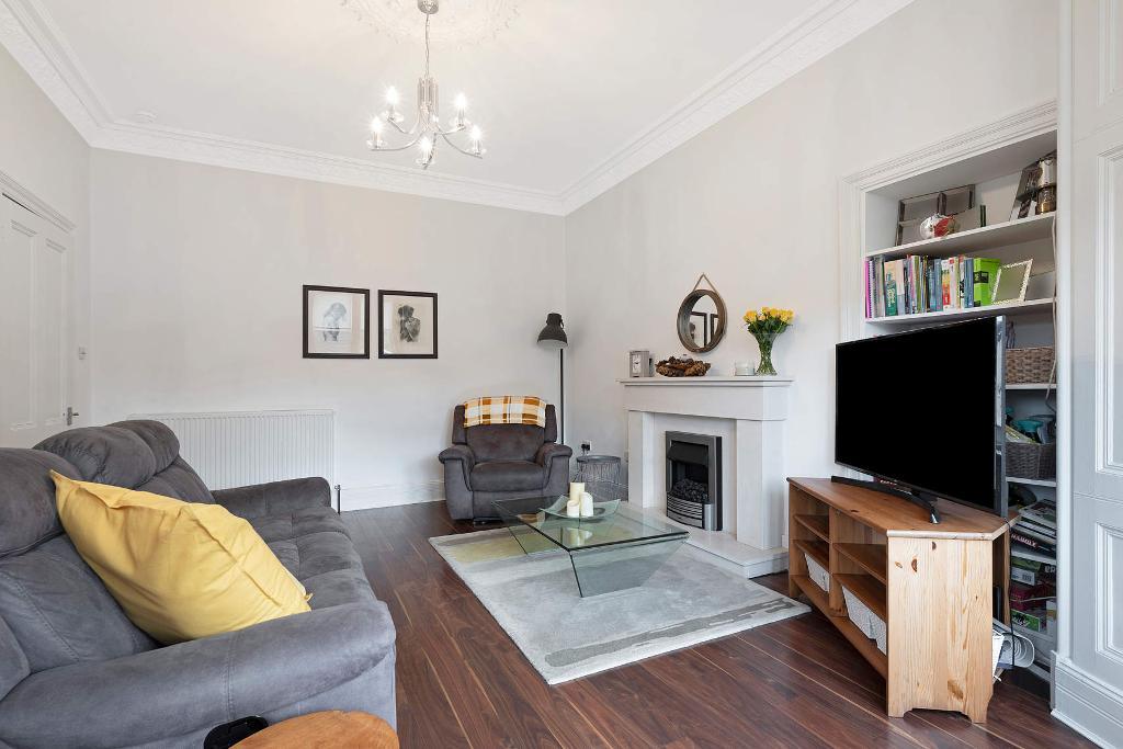 3 Bedroom SemiDetached For Sale in Cumbernauld Road, Chryston, G69 9ND